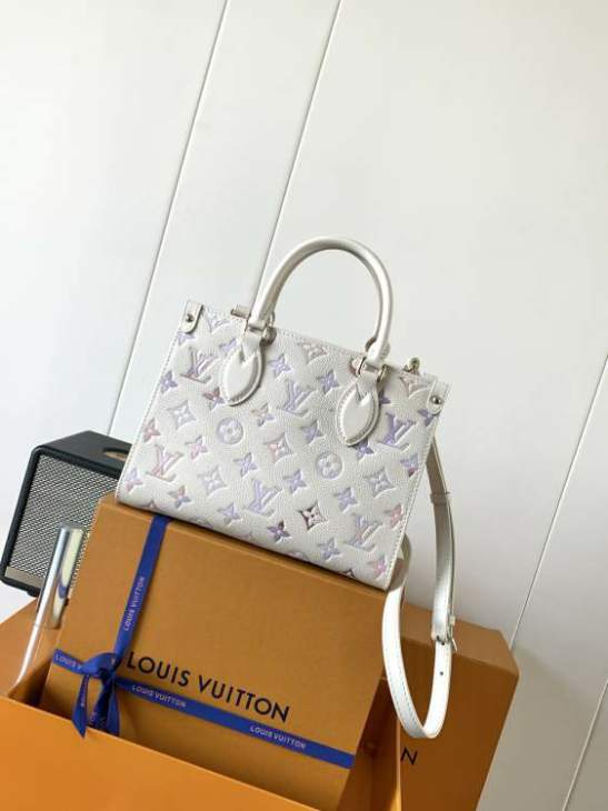 Picture of Louis Vuitton Handbags _SKUfw212757588fw